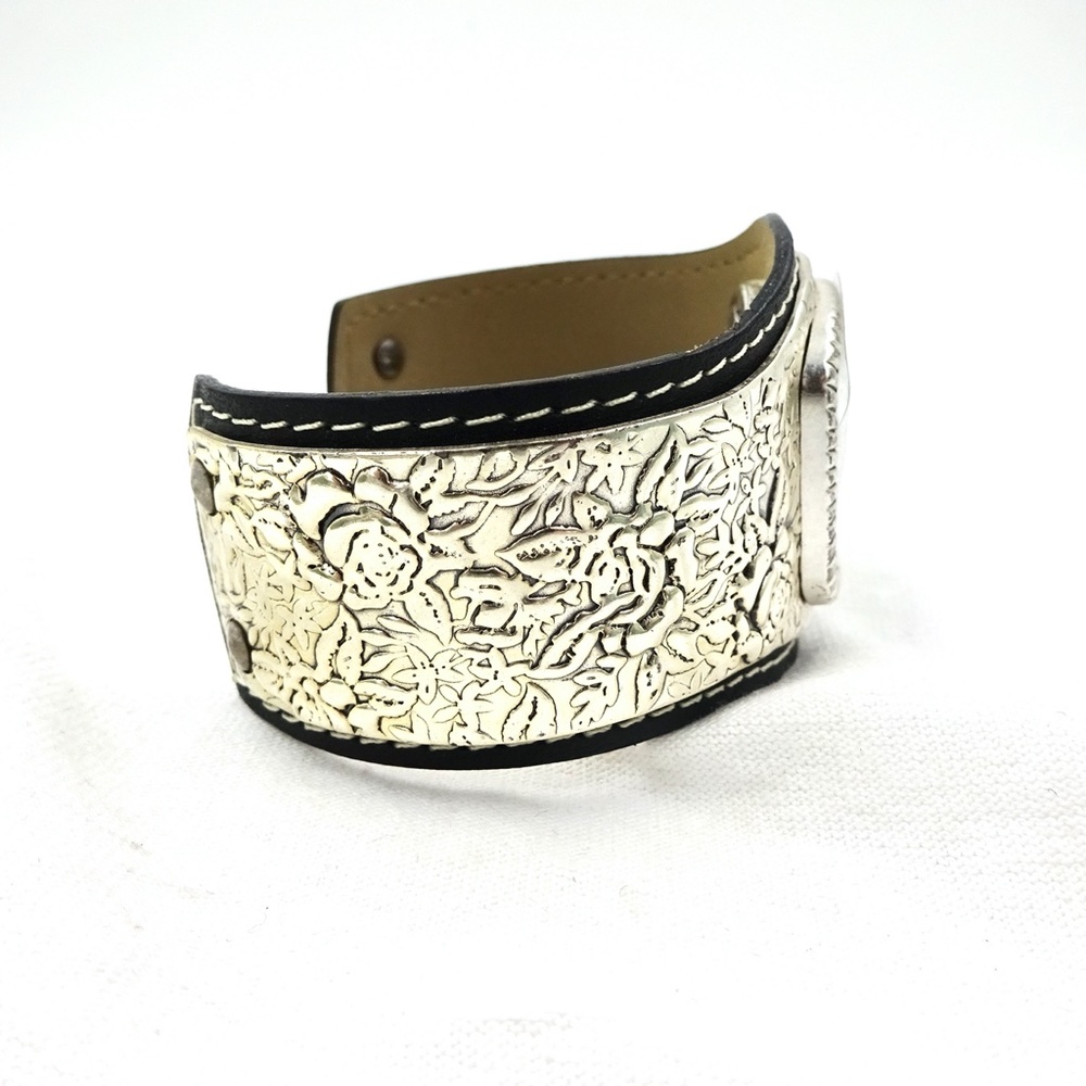 CHICO'S SILVER FLORAL CUFF BRACELET QUARTZ WATCH - Picture 5 of 10